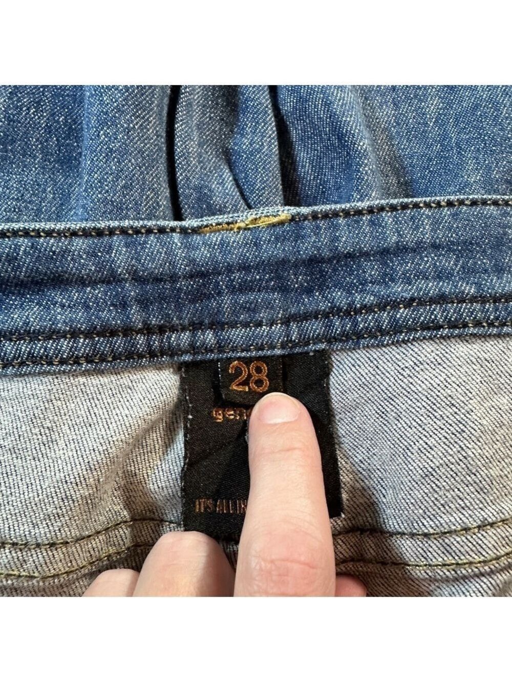 Genetic Denim “The Shane” Cigarette Jeans in Saddle Wash - Size 28 - Picture 11 of 16